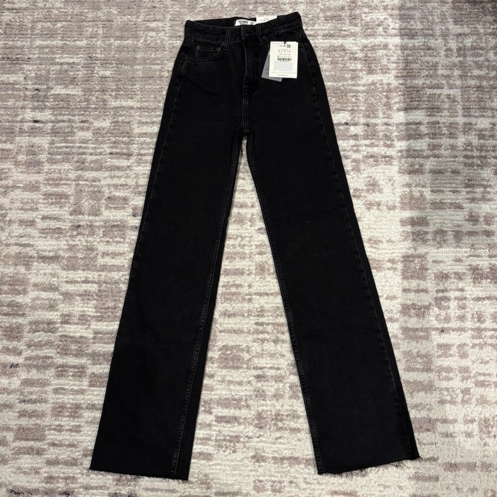 Black Pull&Bear Straight Leg High Waisted Jeans Size 0
